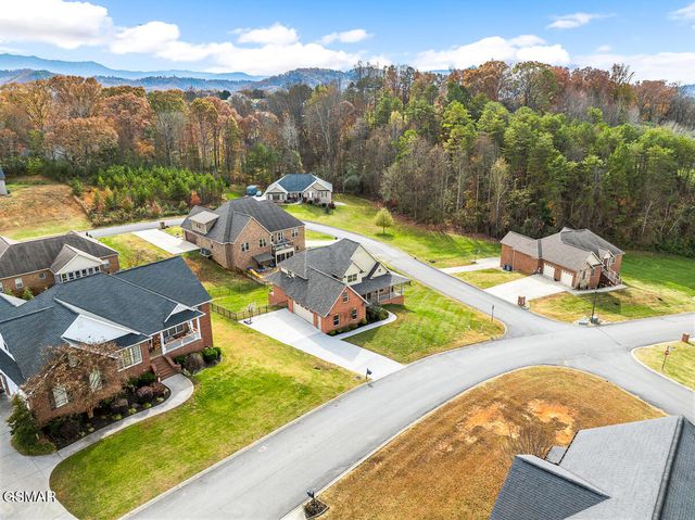 1452 Landmark Boulevard, Sevierville, TN 37862