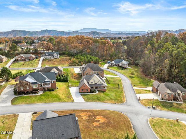 1452 Landmark Boulevard, Sevierville, TN 37862