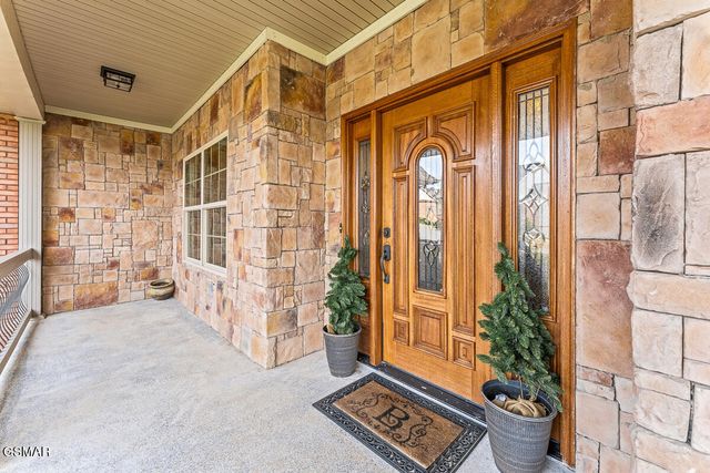 1452 Landmark Boulevard, Sevierville, TN 37862