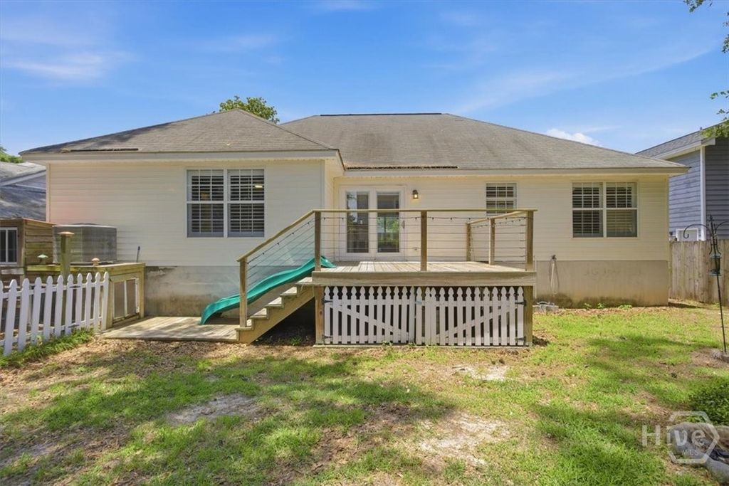 Image 18 of property listing at 535 Pointe South Drive, Savannah, GA 31410