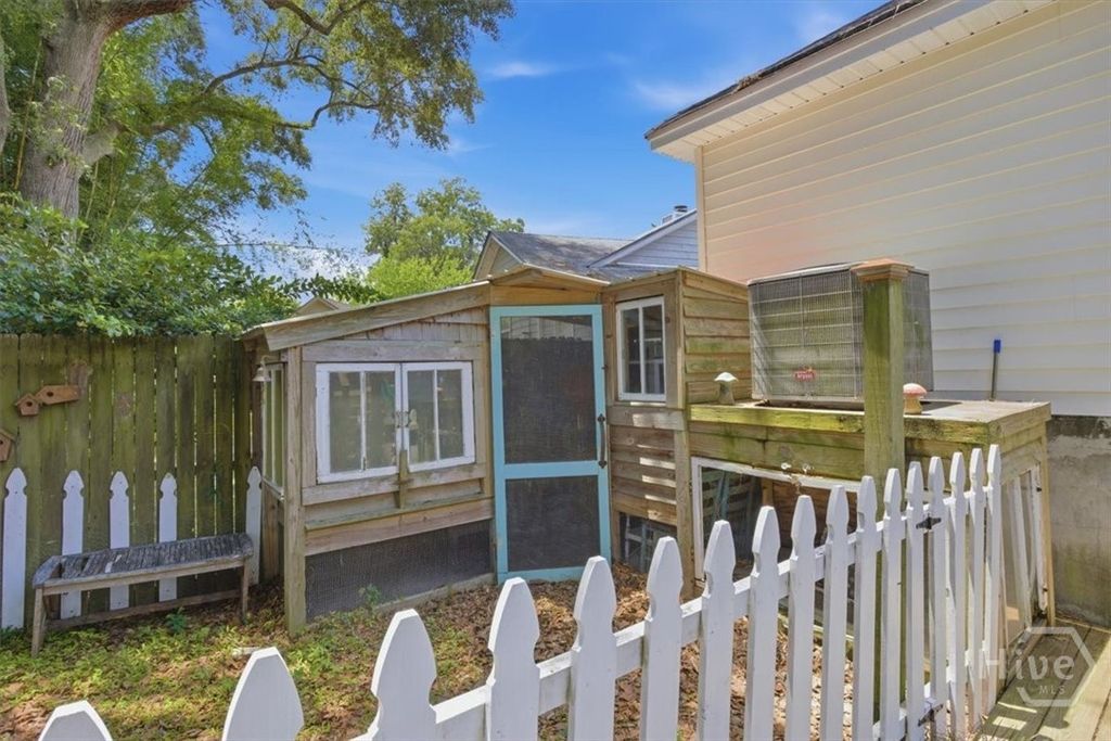 Image 19 of property listing at 535 Pointe South Drive, Savannah, GA 31410