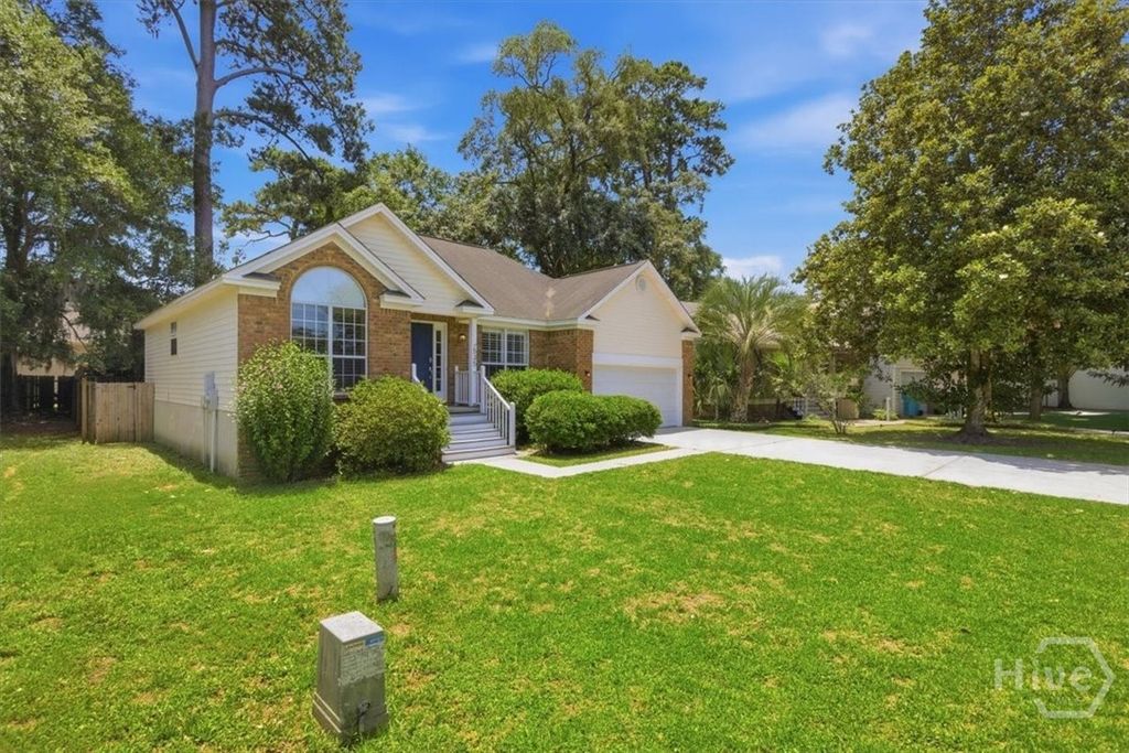 Image 3 of property listing at 535 Pointe South Drive, Savannah, GA 31410