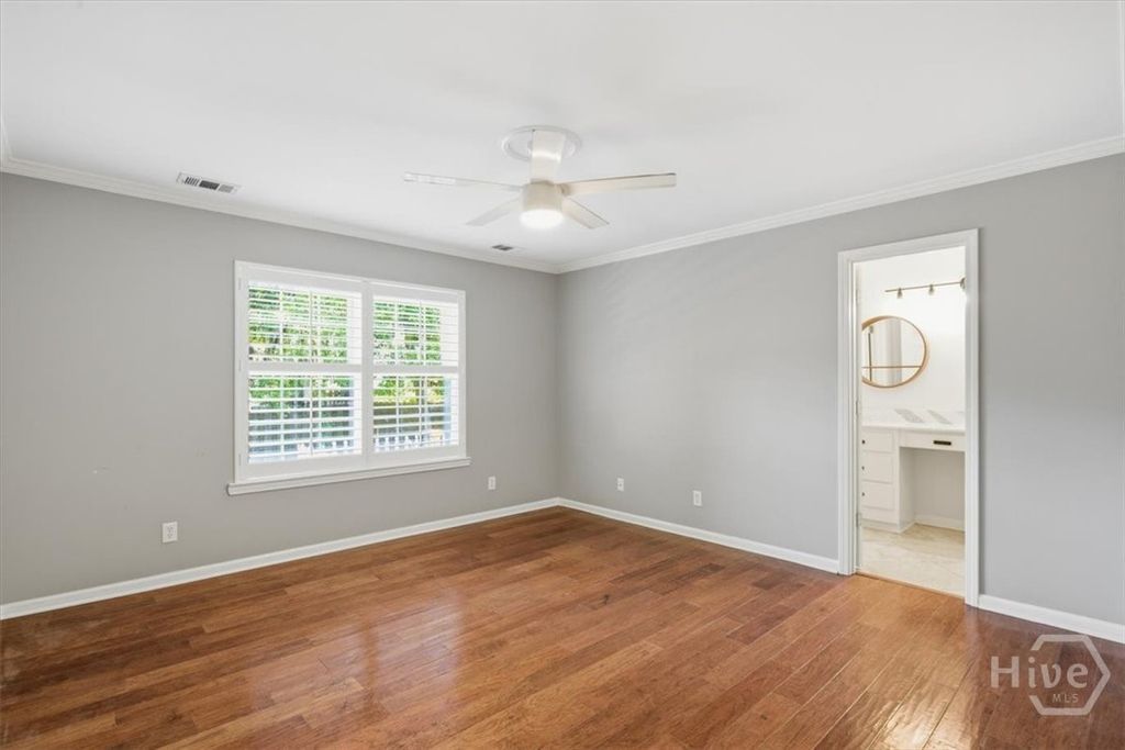 Image 9 of property listing at 535 Pointe South Drive, Savannah, GA 31410