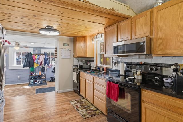 48 Overlea Road, North Smithfield, RI 02896