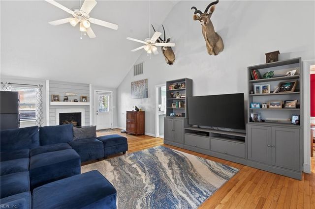 929 Brandermill DR, Chesapeake, VA 23322