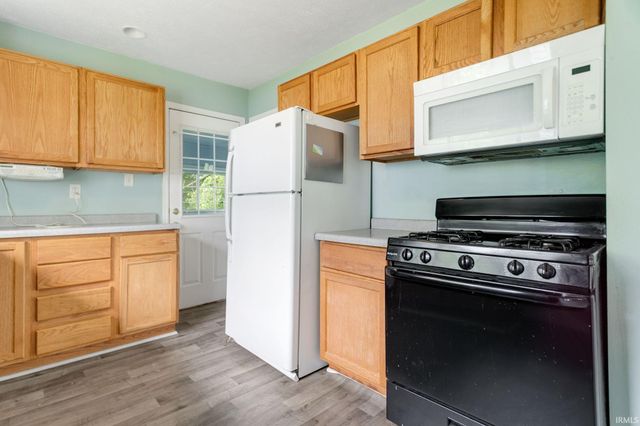 2201 Catalpa Street, South Bend, IN 46613