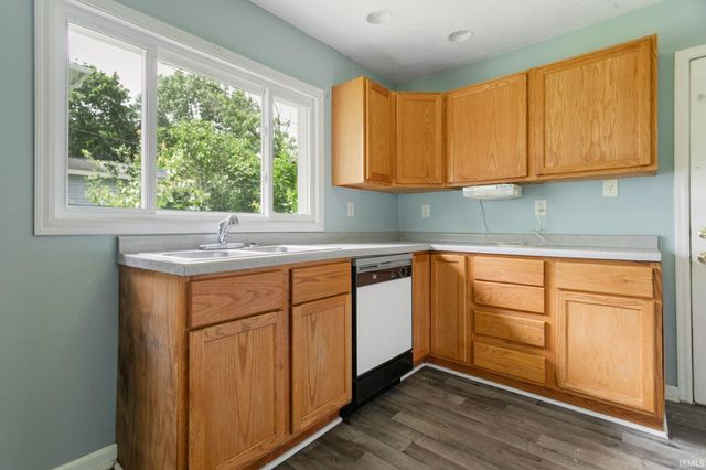 2201 Catalpa Street, South Bend, IN 46613