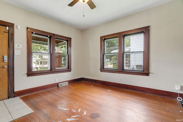 2201 Catalpa Street, South Bend, IN 46613