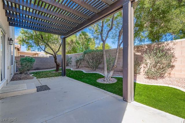 9748 Gentle Spirit Drive, Las Vegas, NV 89148