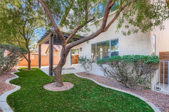 9748 Gentle Spirit Drive, Las Vegas, NV 89148