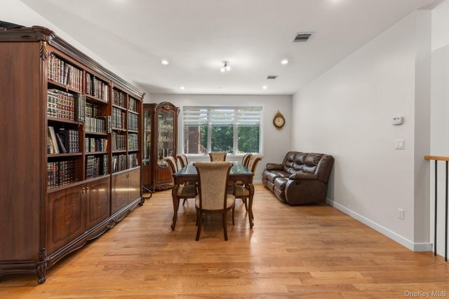 30 Elyon Road 211, Monsey, NY 10952