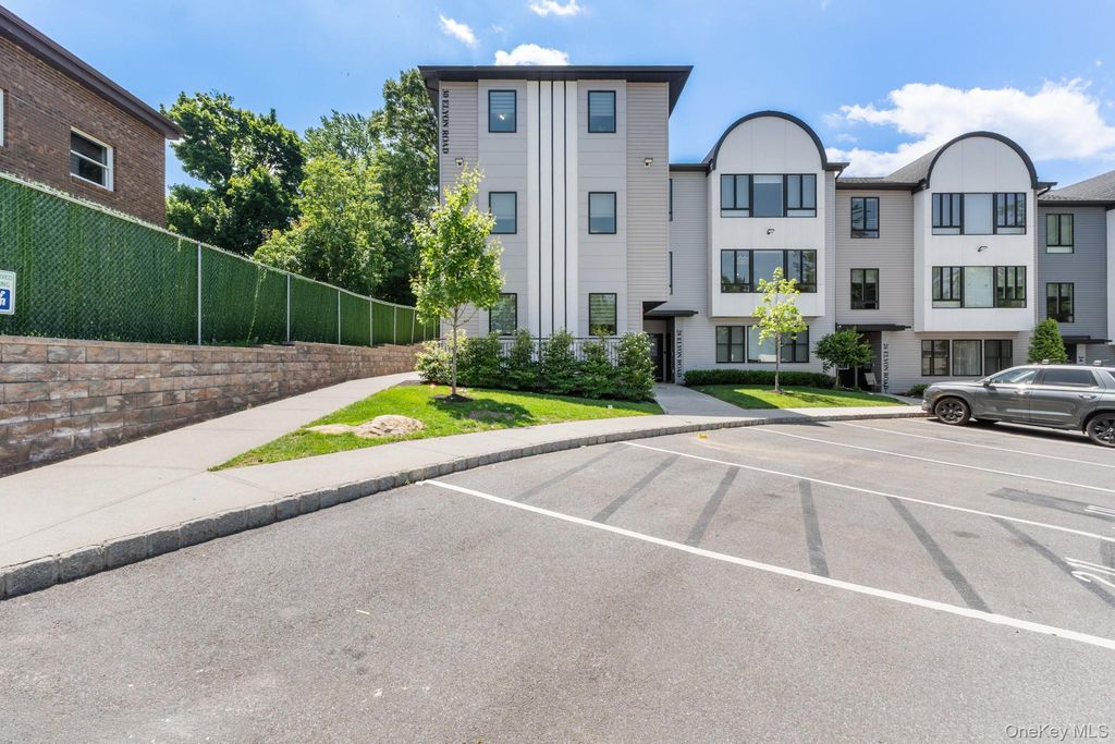30 Elyon Road 211, Monsey, NY 10952