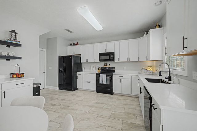 2475 Oak Hill Dr, Murfreesboro, TN 37130