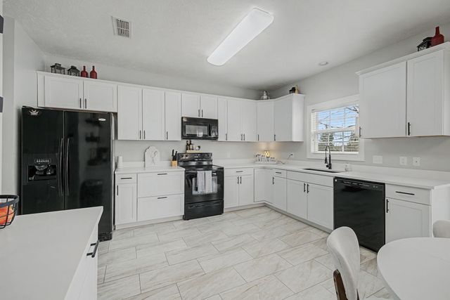 2475 Oak Hill Dr, Murfreesboro, TN 37130