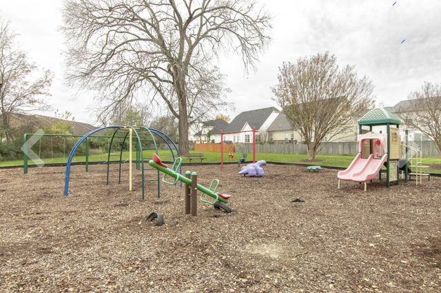 2475 Oak Hill Dr, Murfreesboro, TN 37130