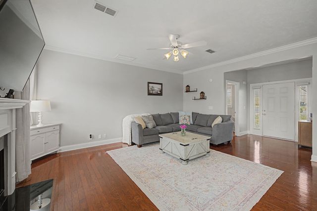 2475 Oak Hill Dr, Murfreesboro, TN 37130