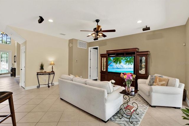 8420 DUNHAM STATION DRIVE, Tampa, FL 33647