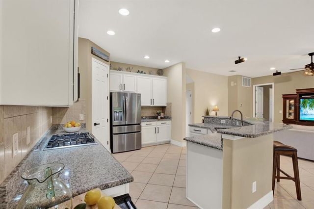 8420 DUNHAM STATION DRIVE, Tampa, FL 33647