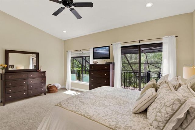 8420 DUNHAM STATION DRIVE, Tampa, FL 33647