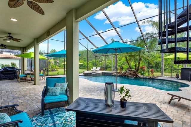 8420 DUNHAM STATION DRIVE, Tampa, FL 33647