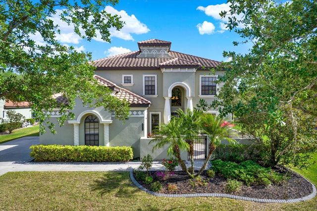 8420 DUNHAM STATION DRIVE, Tampa, FL 33647