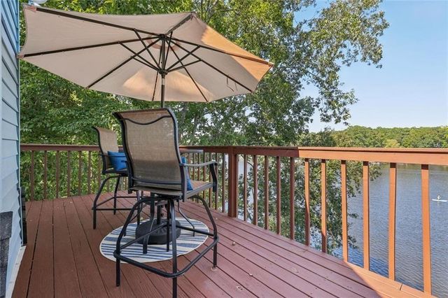 8470 Lake Drive, Snellville, GA 30039