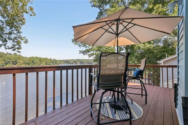 8470 Lake Drive, Snellville, GA 30039
