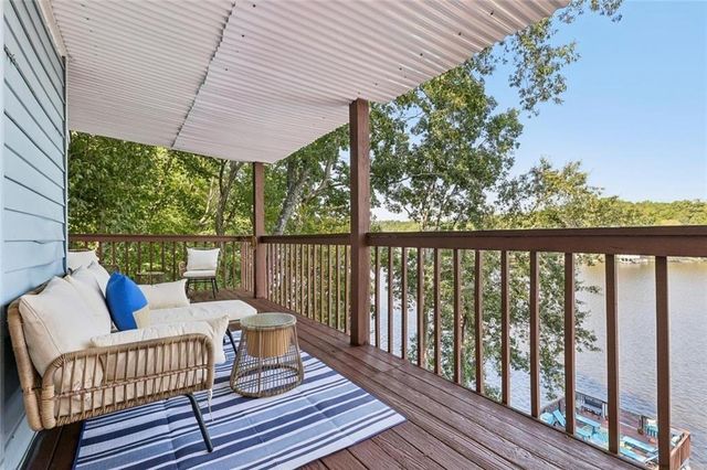 8470 Lake Drive, Snellville, GA 30039