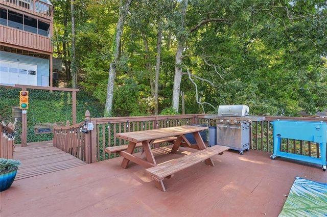 8470 Lake Drive, Snellville, GA 30039