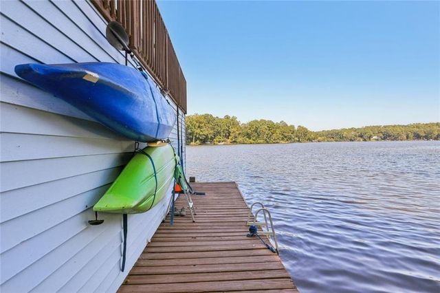 8470 Lake Drive, Snellville, GA 30039