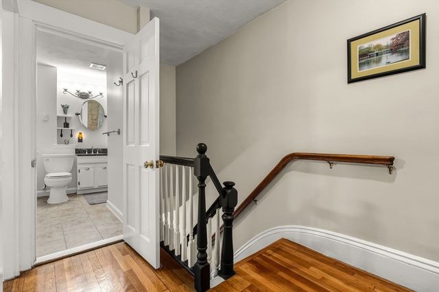 289 Lowell St, Somerville, MA 02145