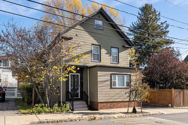 289 Lowell St, Somerville, MA 02145