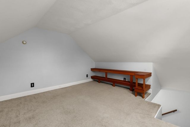 289 Lowell St, Somerville, MA 02145