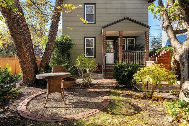 289 Lowell St, Somerville, MA 02145