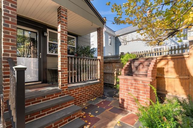 289 Lowell St, Somerville, MA 02145