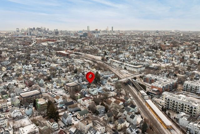 289 Lowell St, Somerville, MA 02145