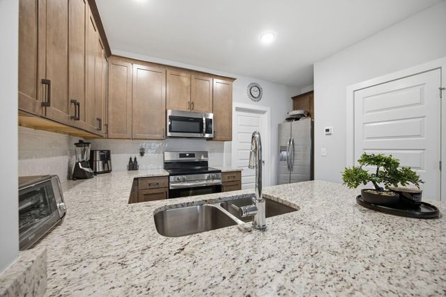 1682 S Watkins Street, Chattanooga, TN 37404