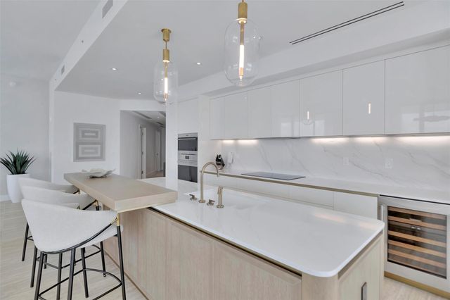 525 N Fort Lauderdale Beach Boulevard 1903, Fort Lauderdale, FL 33304