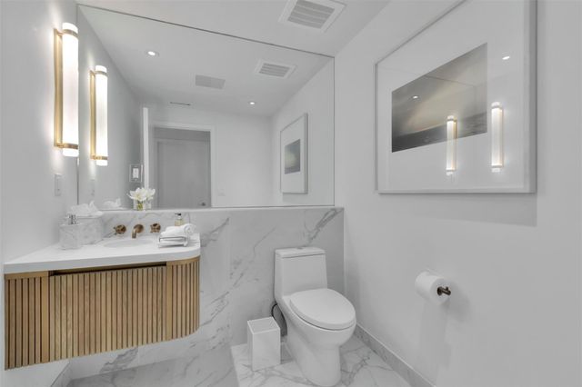 525 N Fort Lauderdale Beach Boulevard 1903, Fort Lauderdale, FL 33304