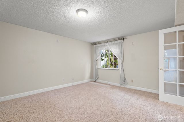 1520 Weathervane Drive, Fircrest, WA 98466