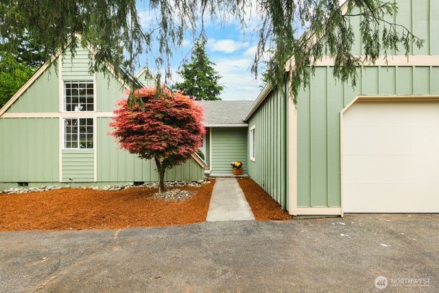 1520 Weathervane Drive, Fircrest, WA 98466