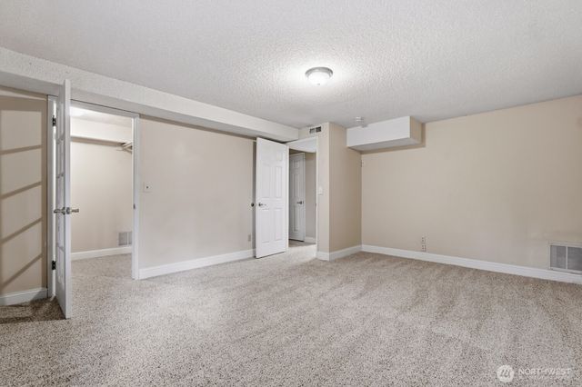 1520 Weathervane Drive, Fircrest, WA 98466