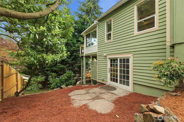 1520 Weathervane Drive, Fircrest, WA 98466