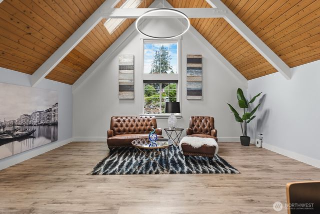 1520 Weathervane Drive, Fircrest, WA 98466