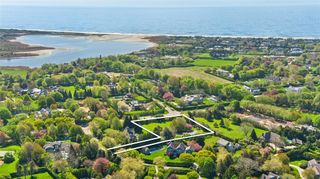 33 Bridgefield, Bridgehampton, NY 11932
