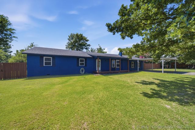 15051 N 253rd Road, Okmulgee, OK 74447