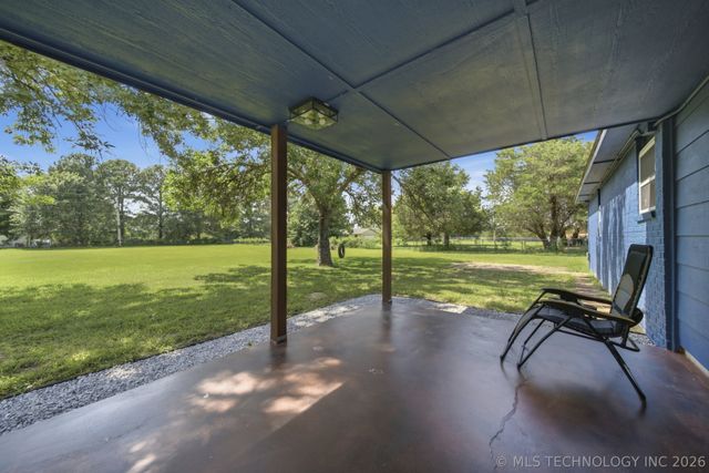 15051 N 253rd Road, Okmulgee, OK 74447