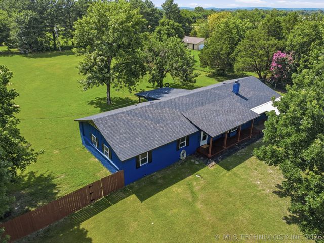 15051 N 253rd Road, Okmulgee, OK 74447