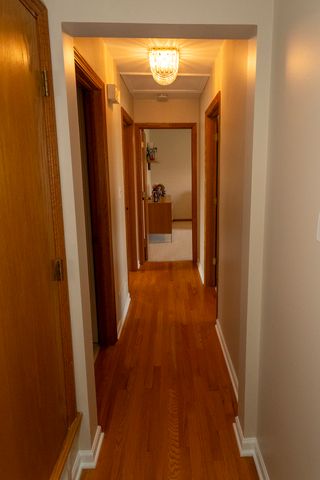 332 Byron Avenue, Bloomingdale, IL 60108