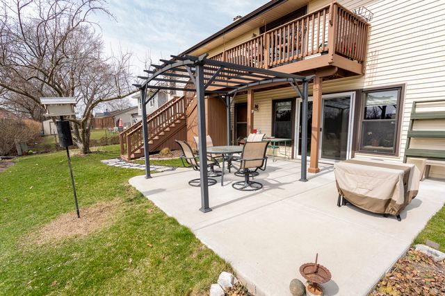 332 Byron Avenue, Bloomingdale, IL 60108